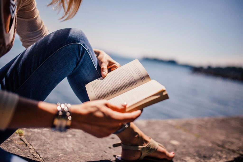 15 Books To Help You Be A Better Partner & Friend and Couples Experience